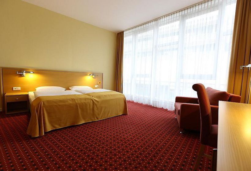 Airporthotel Berlin Adlershof 4