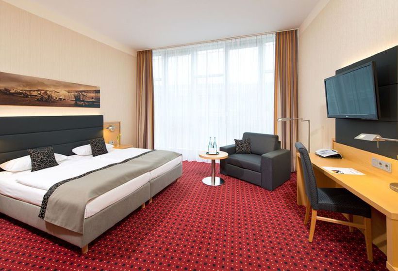 Airporthotel Berlin Adlershof 8