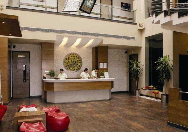 Hotel Lemon Tree Ahmedabad 16