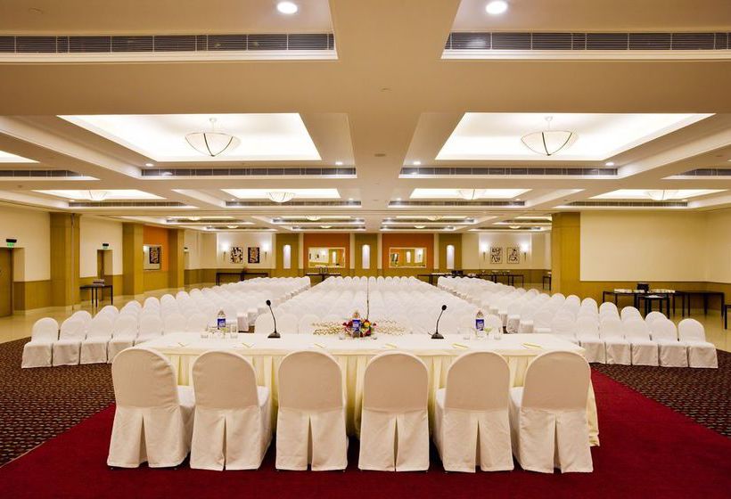 Hotel Lemon Tree East Delhi Mall 19