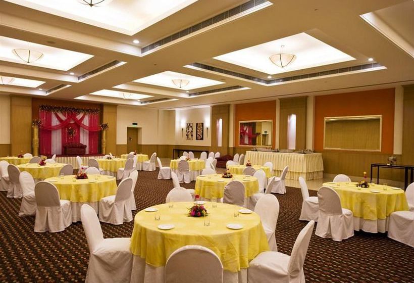Hotel Lemon Tree East Delhi Mall 3
