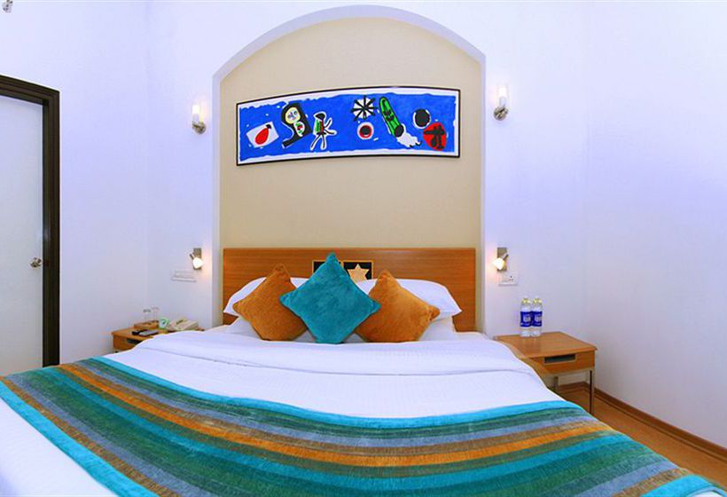 Hotel Lemon Tree East Delhi Mall 9