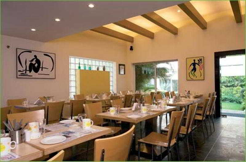 Hotel Lemon Tree Udyog Vihar 18