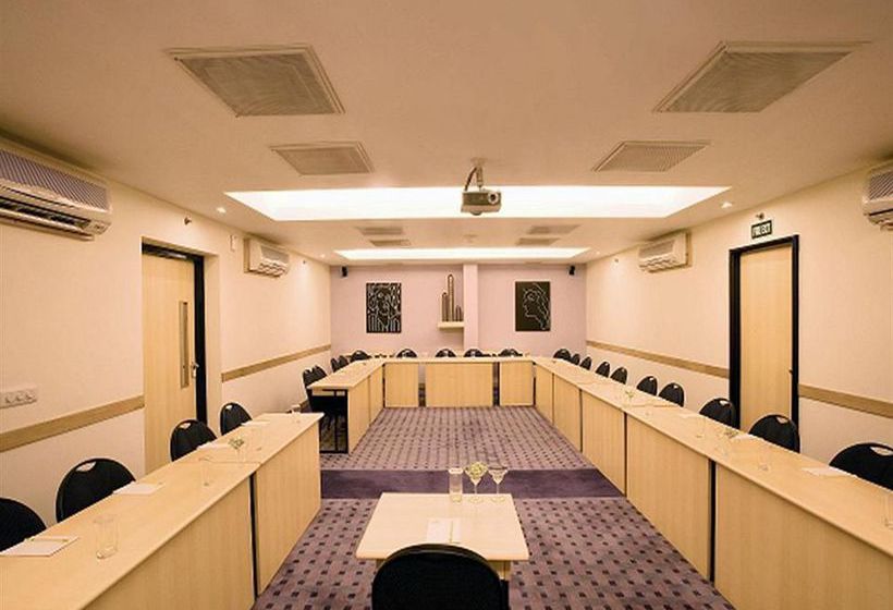 Hotel Lemon Tree Udyog Vihar 4