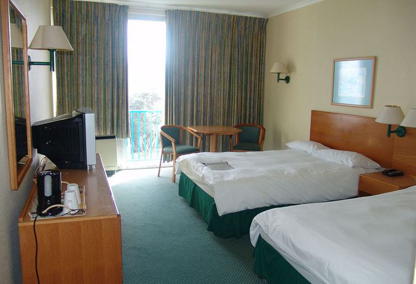 Wilderness Beach Hotel 11