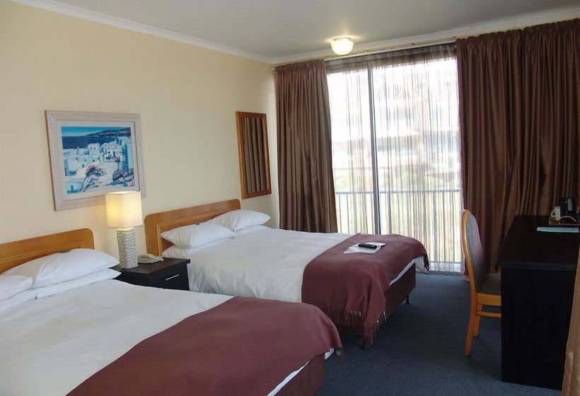 Wilderness Beach Hotel 19