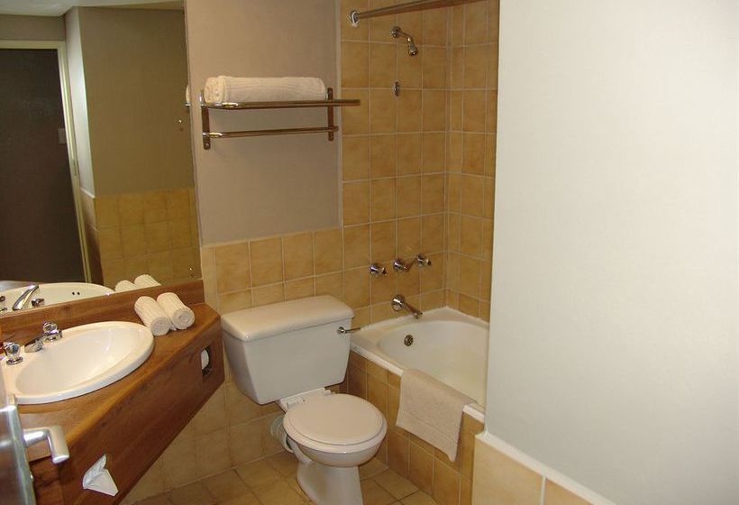 Wilderness Beach Hotel 8