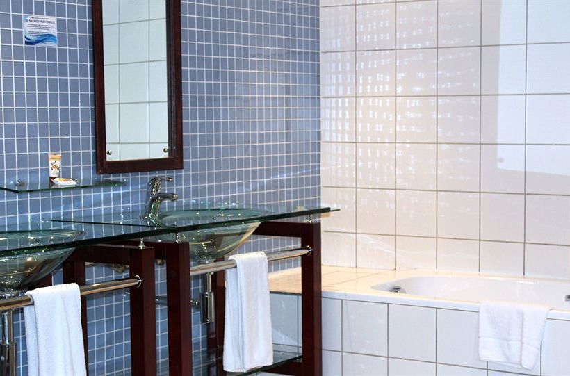 Hotel Circa On The Square