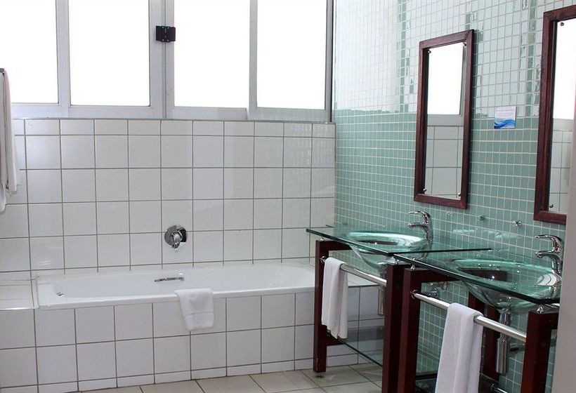 Hotel Circa On The Square 11