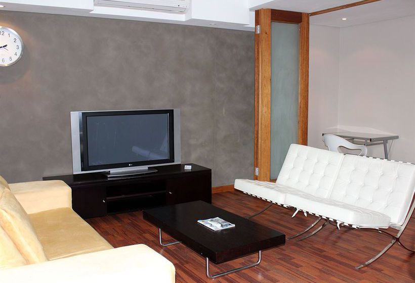 Hotel Circa On The Square 19