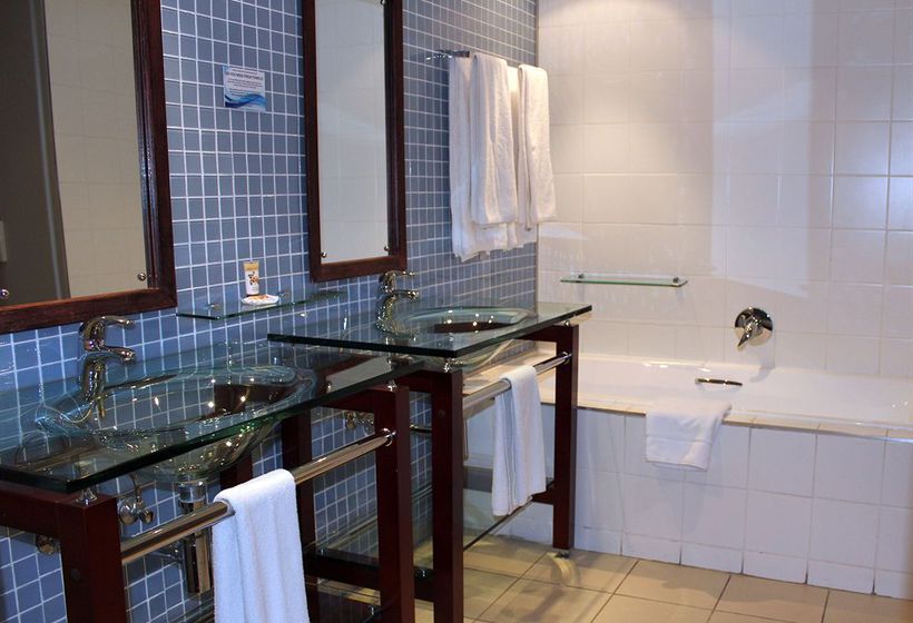 Hotel Circa On The Square 5