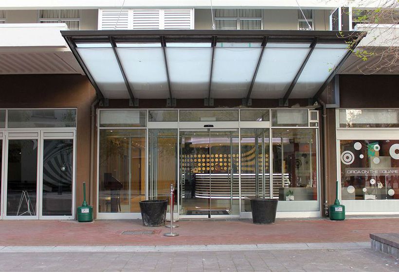 Hotel Circa On The Square 7