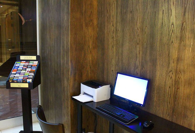 Hotel Circa On The Square 8