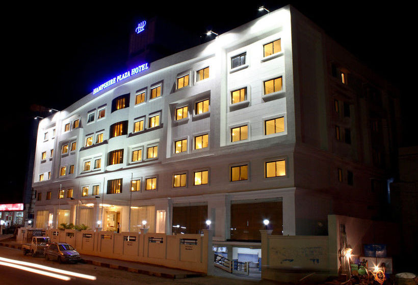 Hampshire Plaza Hotel