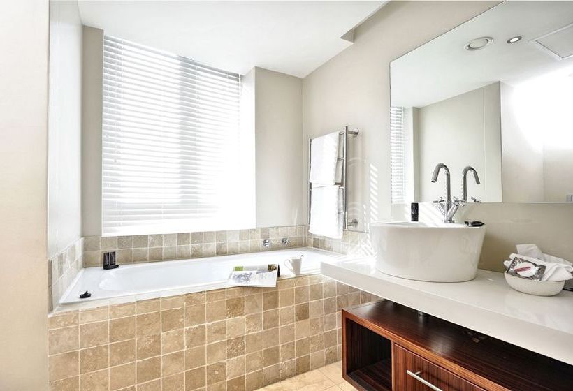 Mandela Rhodes Place Hotel 10