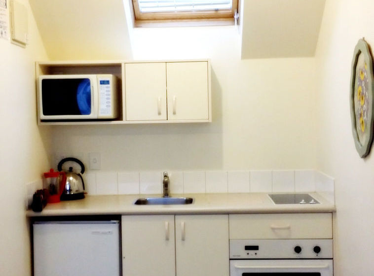 Rosewood Court Motel 13