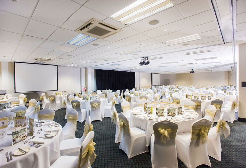 Quality Hotel Emerald 11