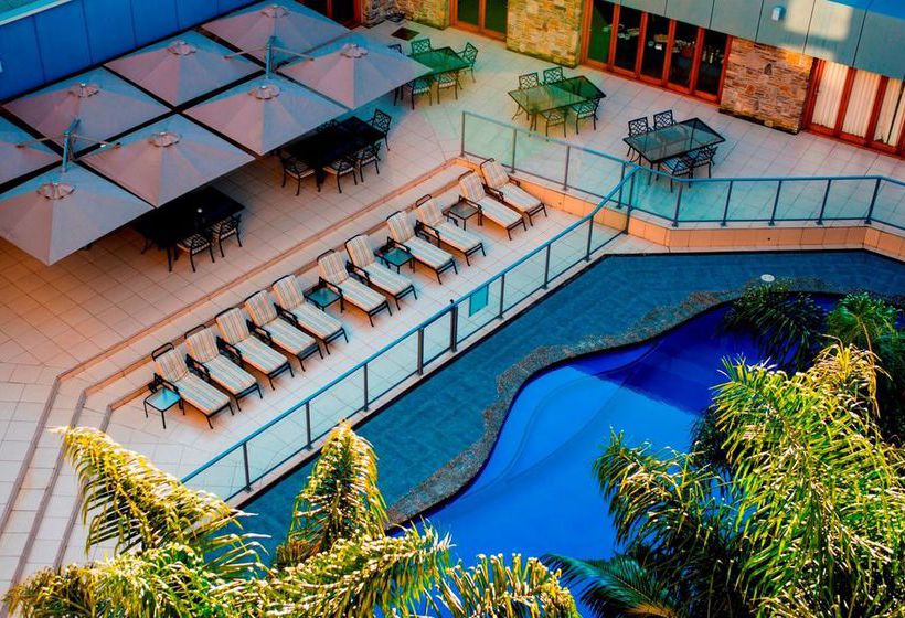 Quality Hotel Emerald 13