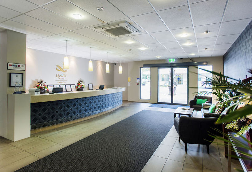 Quality Hotel Emerald 17