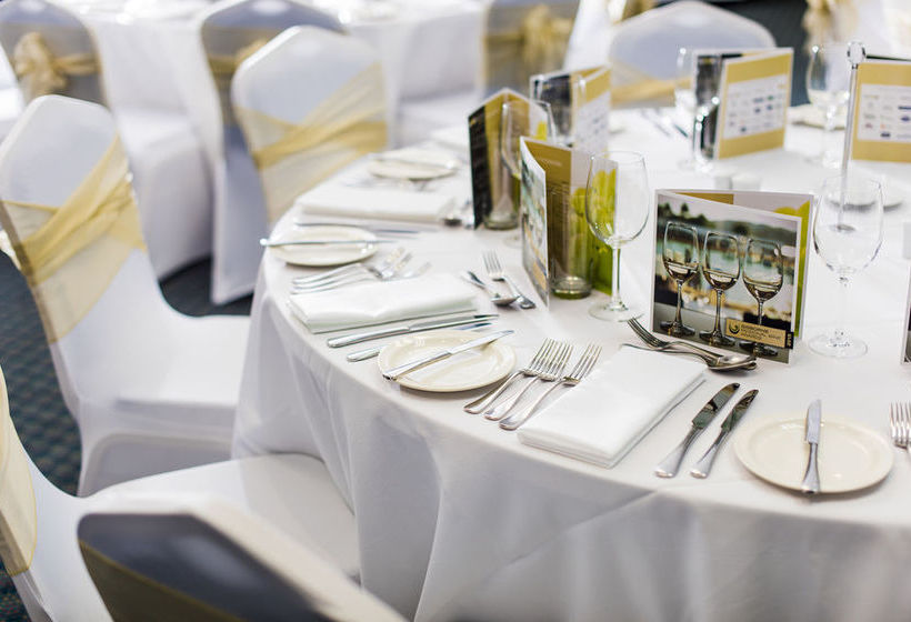 Quality Hotel Emerald 6