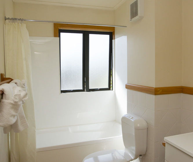 Wellesley Hotel on the Lake 15