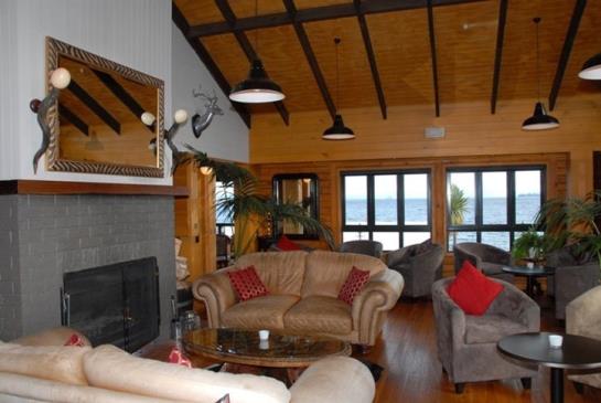 Wellesley Hotel on the Lake 17