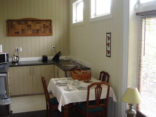 Hotel Sennen House 6