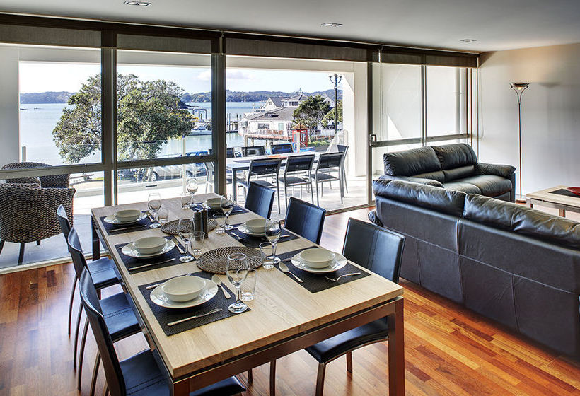 The Waterfront Suites - Heritage Boutique Collection 7