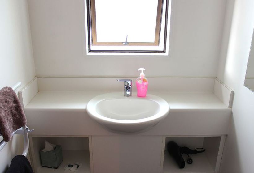 Hotel Lake Matheson 10