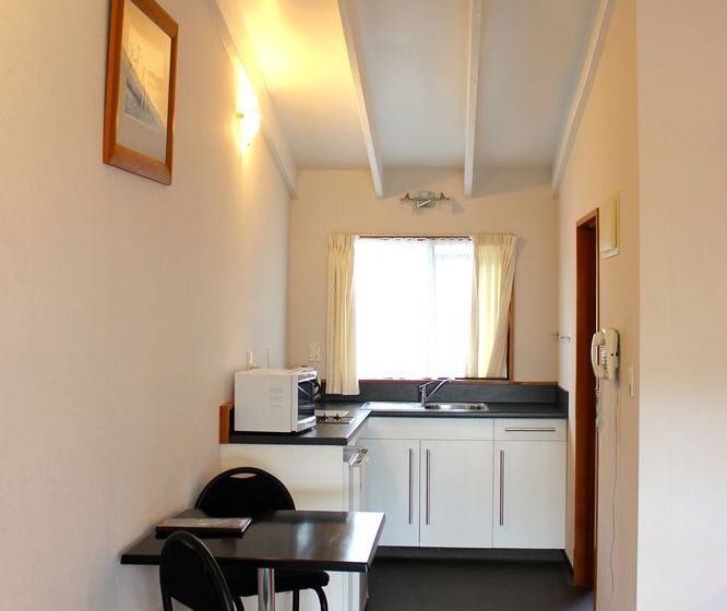 Hotel Lake Matheson 15