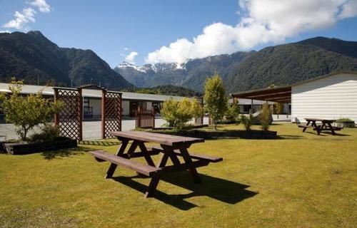 Hotel Lake Matheson 20