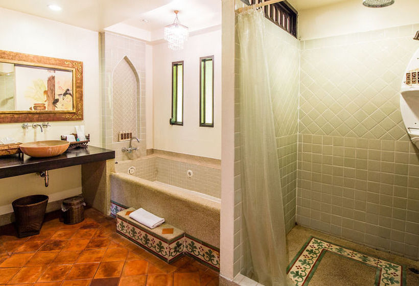 Floral Hotel Ayatana Chiang Mai 1