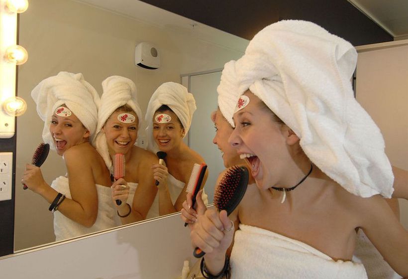 Hotel Base Wellington Backpackers 3