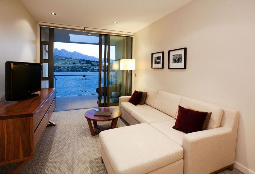 The Rees Hotel & Luxury Apartments 16