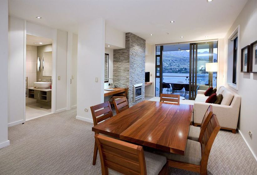 The Rees Hotel & Luxury Apartments 6