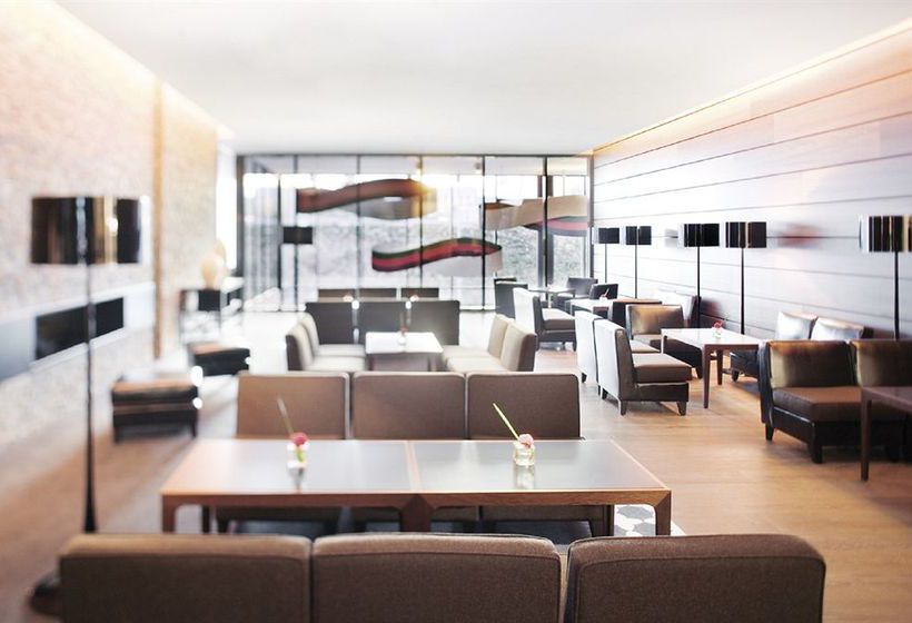 Mövenpick Hotel Stuttgart Airport & Messe 1