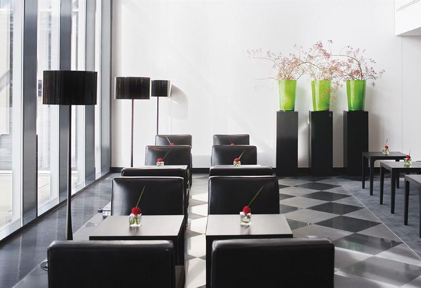 Mövenpick Hotel Stuttgart Airport & Messe 12