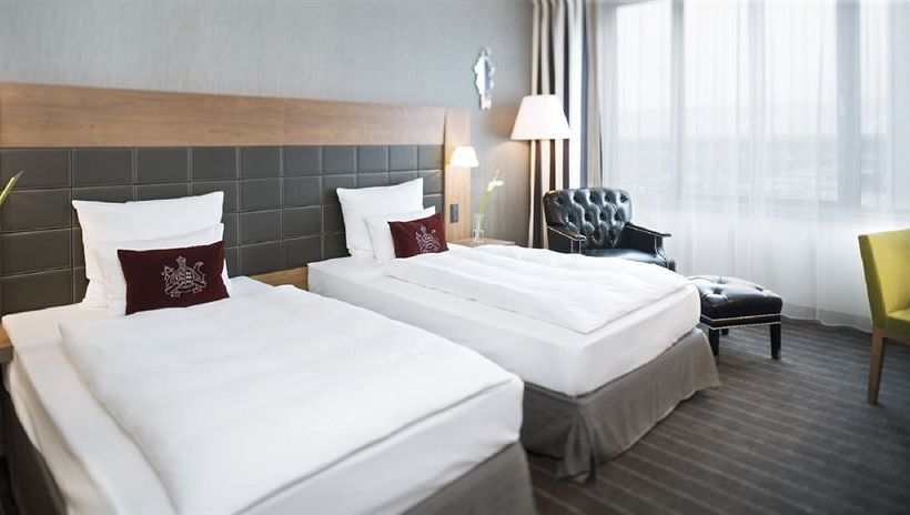 Mövenpick Hotel Stuttgart Airport & Messe 13