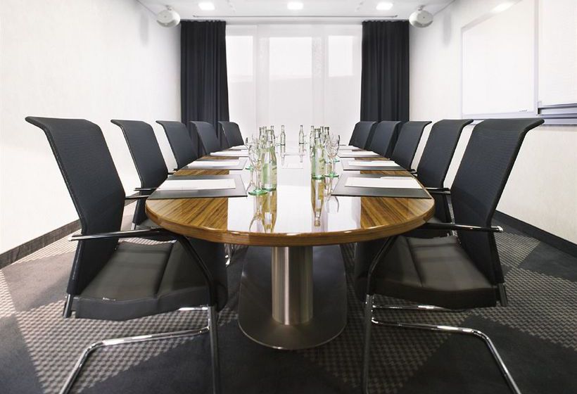 Mövenpick Hotel Stuttgart Airport & Messe 5