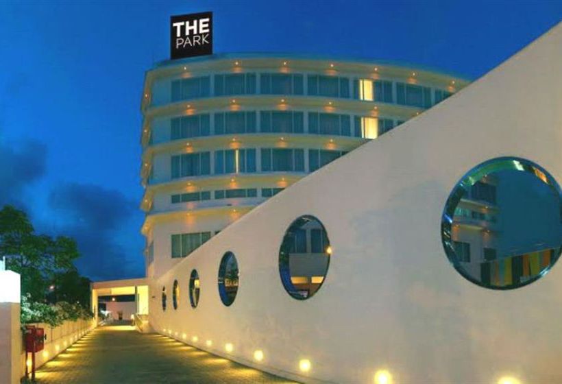 Hotel The Park Navi Mumbai 15