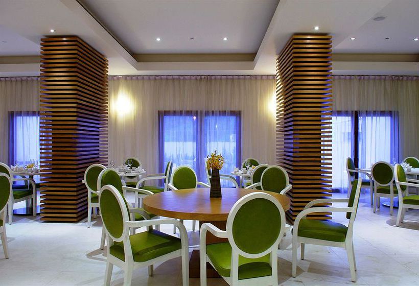 Hotel The Park Navi Mumbai 7