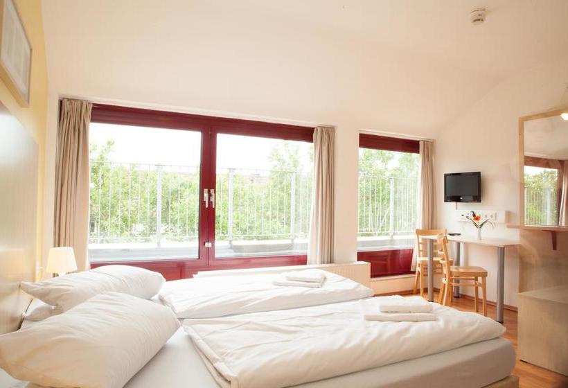 A&O City Hotel Hauptbahnhof Duesseldorf 14