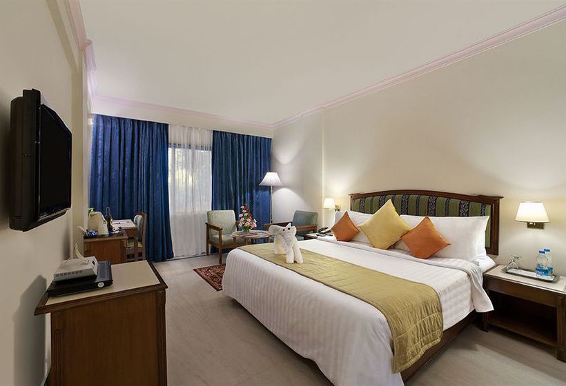 Hotel Radha Regent 12