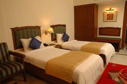 Hotel Radha Regent 19