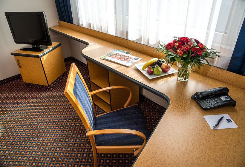 Dorint Airport-Hotel Berlin 4