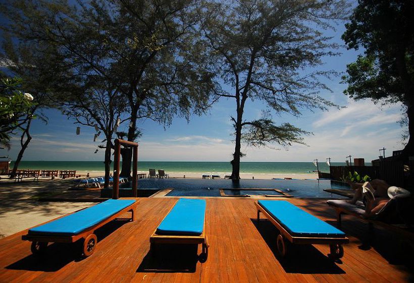 Hotel Baan Talay Dao Resort 1