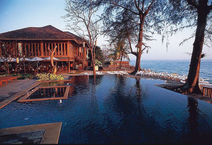 Hotel Baan Talay Dao Resort 11