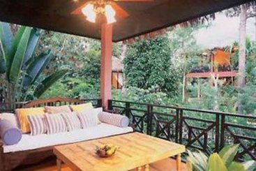 Hotel Ban Ing Nam Health Resort & Spa