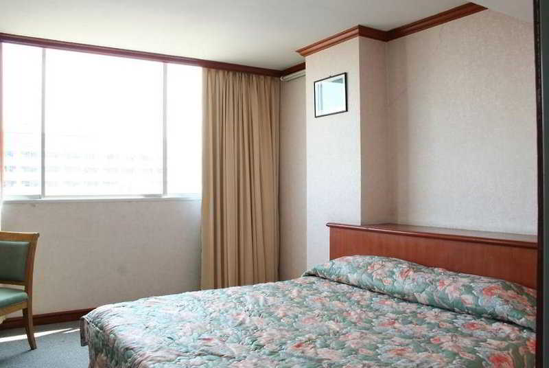 Hotel Inn Come Suite Bangkok 4