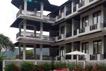 Hotel Gassan Khuntan Golf & Spa 1